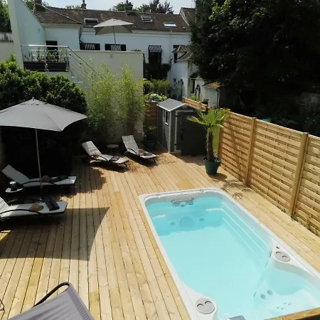 Le Clos Saint Honore 3*